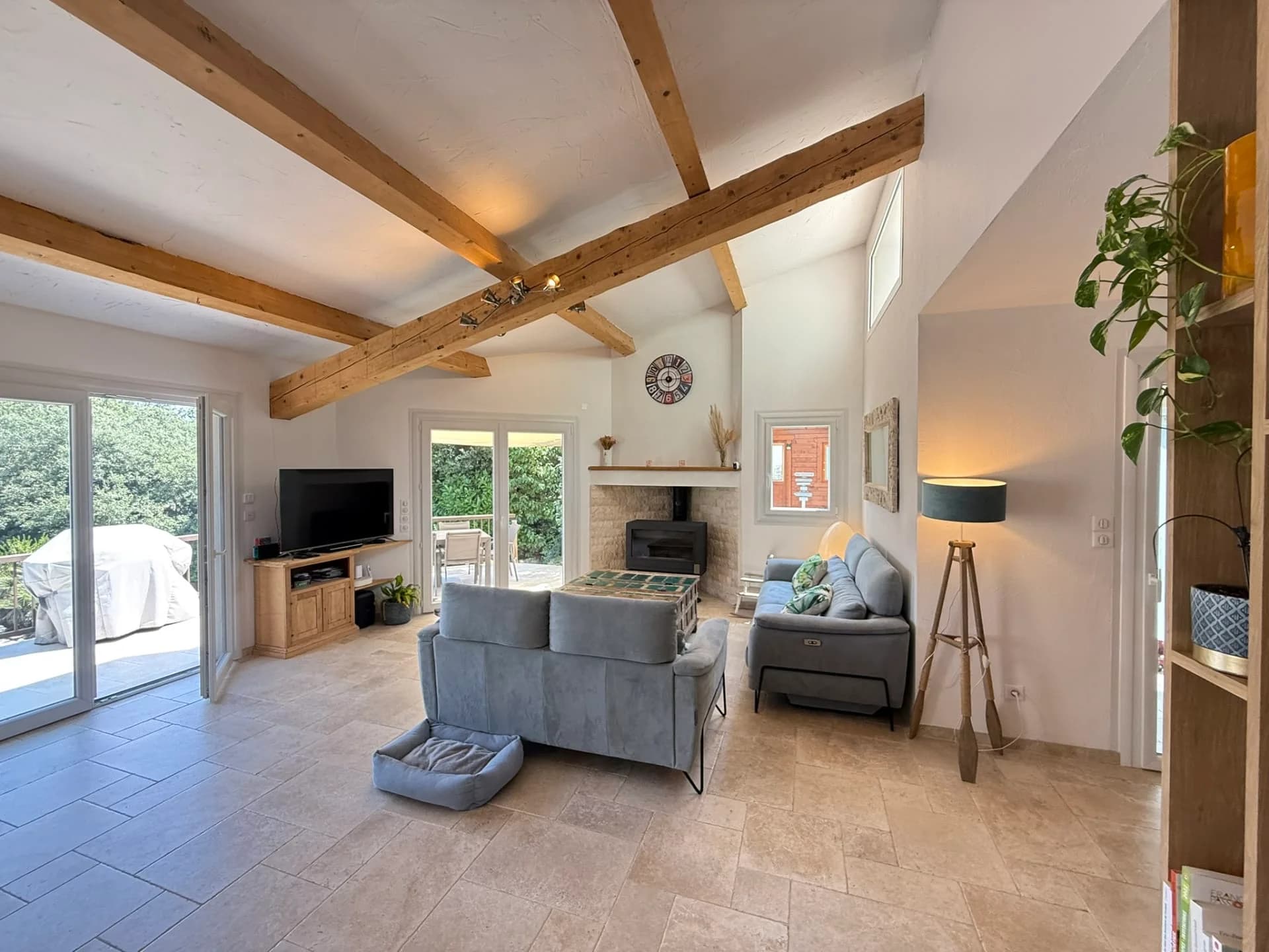 Belle villa à 5 min de Valbonne avec jardin, piscine et jacuzzi - Photo 2